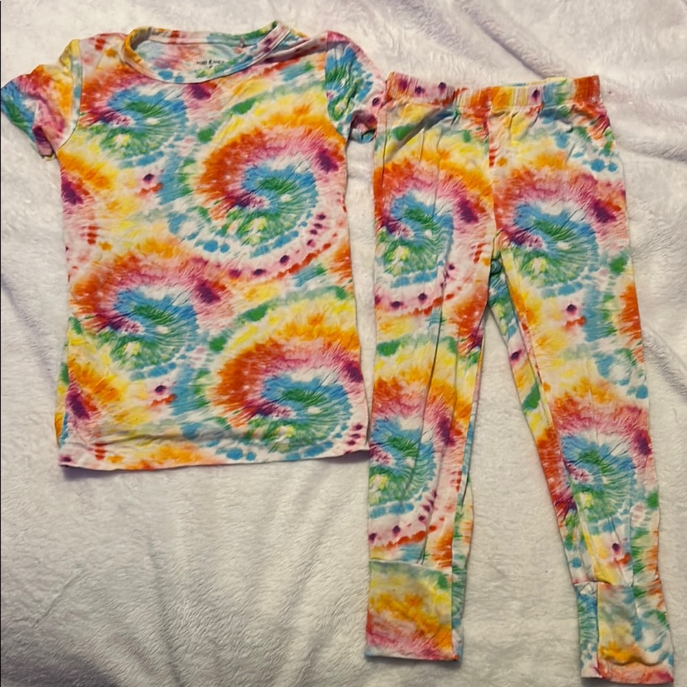Posh Peanut 3T Short Sleeve Pajama Set in Rainbow Tie-Dye